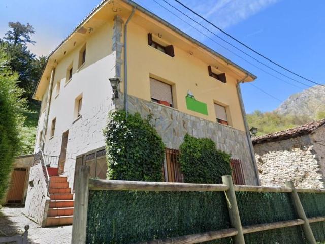 Edificio en venta en Lena, Caudal