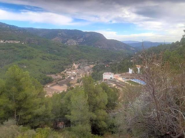 Edificio en venta en Lucena del Cid