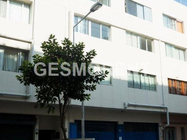 Edificio en venta en Mataró, de 1.640 m² por 740.000