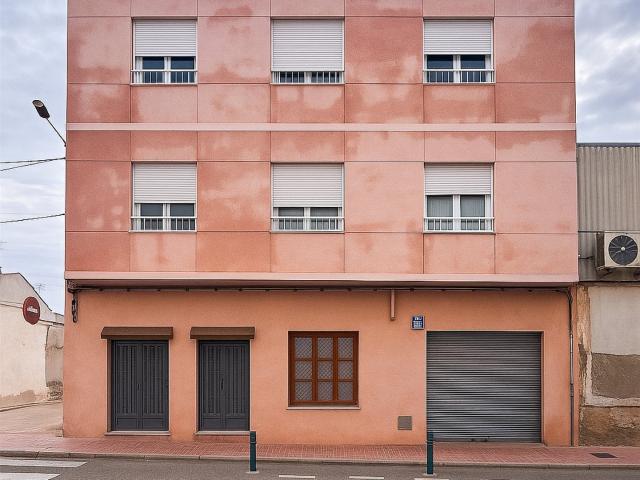 Edificio en venta en Monóvar – 199.990 € Se presenta en el m. 250m² Monòver Monóvar