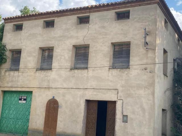 Edificio en venta en Monreal del Campo, Aragon