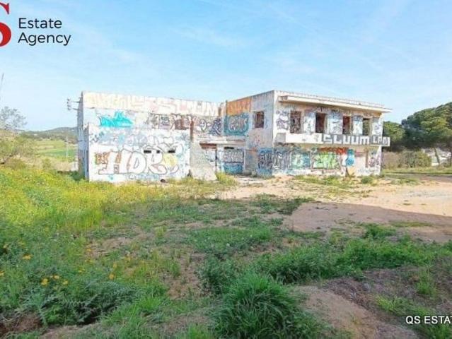 Edificio en venta en Palafolls, de 774 m² por 350.000