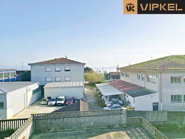 Edificio en venta en Ribeira La Coruña