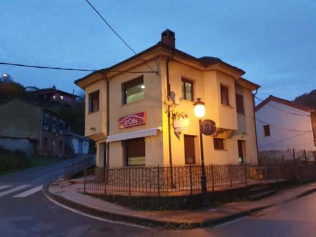 Edificio en venta en San Martín del Rey Aurelio, Carrocera