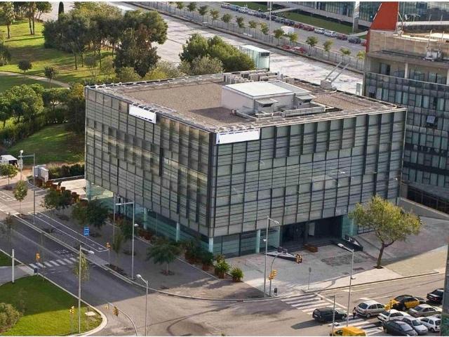 Edificio en alquiler en avenida De la Granvia de L'hospitalet, Barcelona, de 7.150 m² por 81.000
