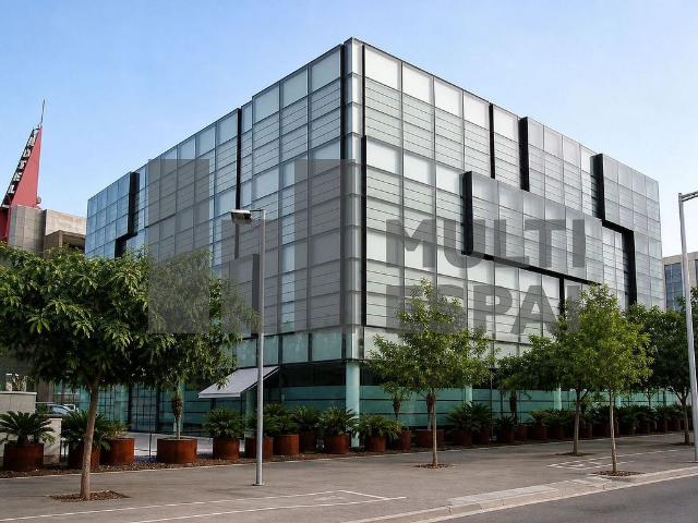 Edificio en alquiler en avenida De la Granvia de L'hospitalet, Hospitalet de Llobregat, L´, de 7.150 m² por 81.000