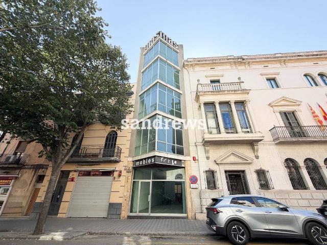 Edificio en Alquiler en Centre