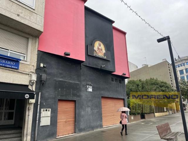 Edificio en alquiler en Sarria