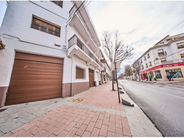 EDIFICIO EN BAZA GRANADA