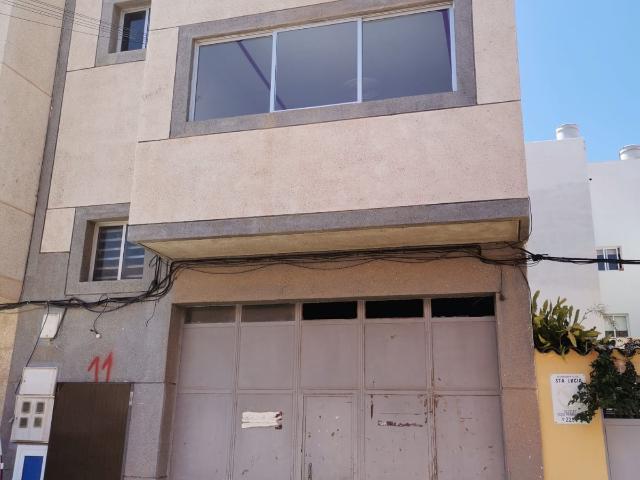 Edificio en C/ Santo Tomás de Aquino, Santa Lucía de Tirajana Las Palmas