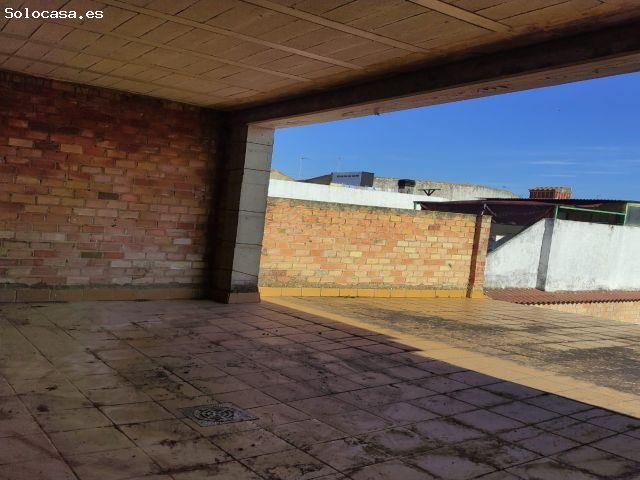 Edificio en construcción en Valverde del Camino – Gran oportunidad de inversión