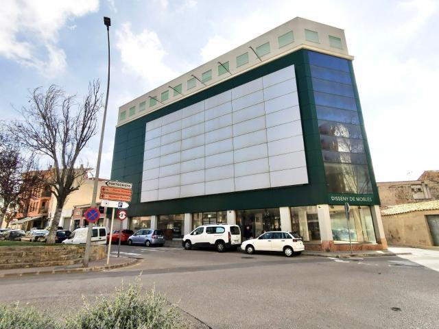 EDIFICIO EN MANACOR