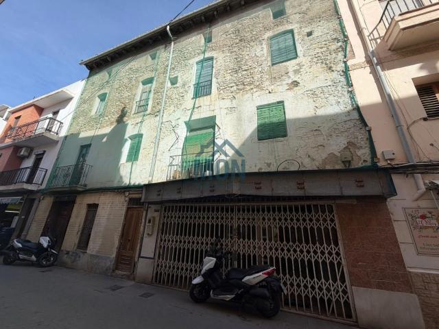 Edificio en Quart 482m² Quart de Poblet