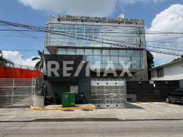 EDIFICIO EN RENTA