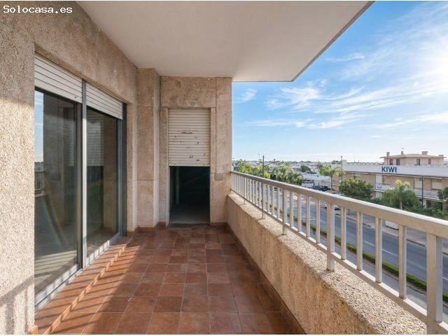 ¡EDIFICIO ESTRATÉGICO EN EL VERGER: ¡EL LIENZO PERFECTO PARA MAXIMIZAR RENTABILIDAD!