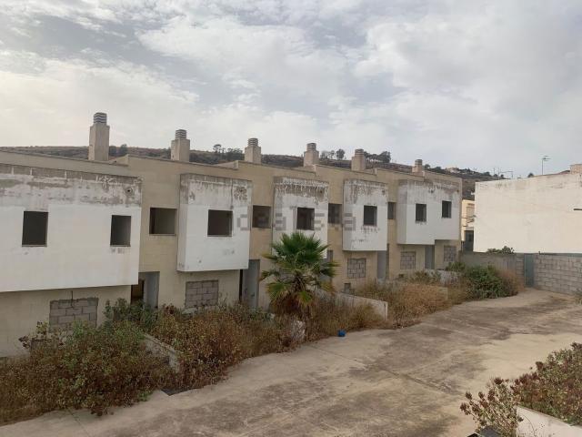 Edificio, Firgas
