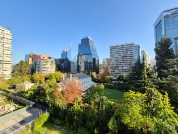 EDIFICIO FUNDADORES / AMOBLADO /METRO ALCANTARA / LAS CONDES