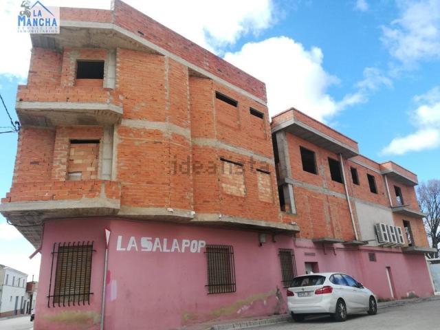Edificio, Fuente Álamo