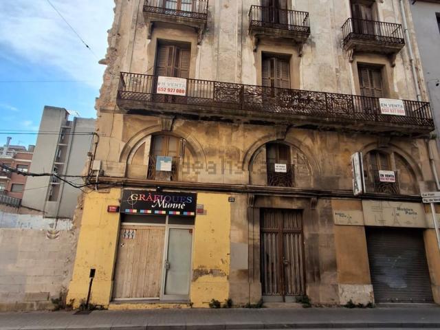 Edificio, Igualada