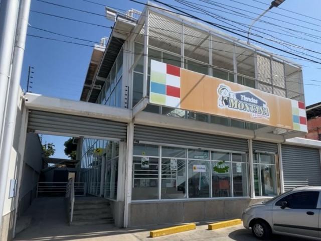 Edificio ideal para Franquicias en Higuerote. Ubicación estratégica