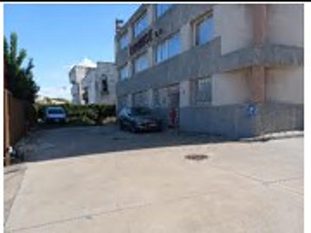 Edificio industrial en C/ Horizonte, Mairena del Aljarafe Sevilla