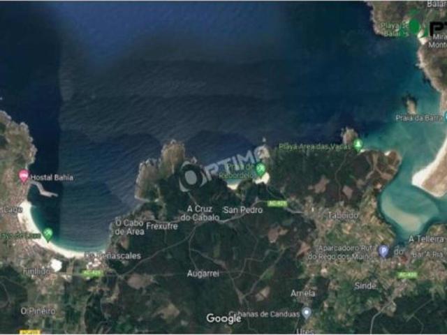 Edificio independiente en primera línea de costa en Cabana de Bergantiños