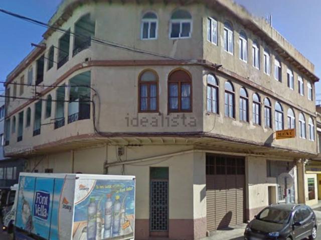 Edificio, L&apos Aldea