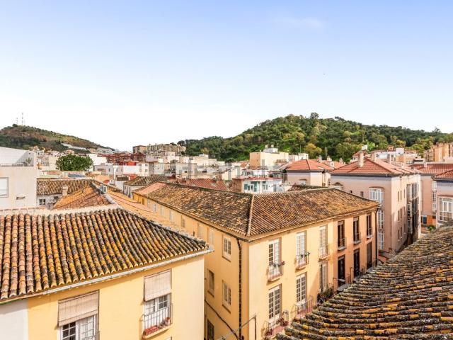 Edificio, La Victoria, Málaga