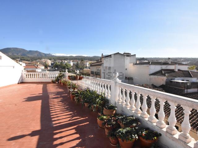 Edificio, La Zubia
