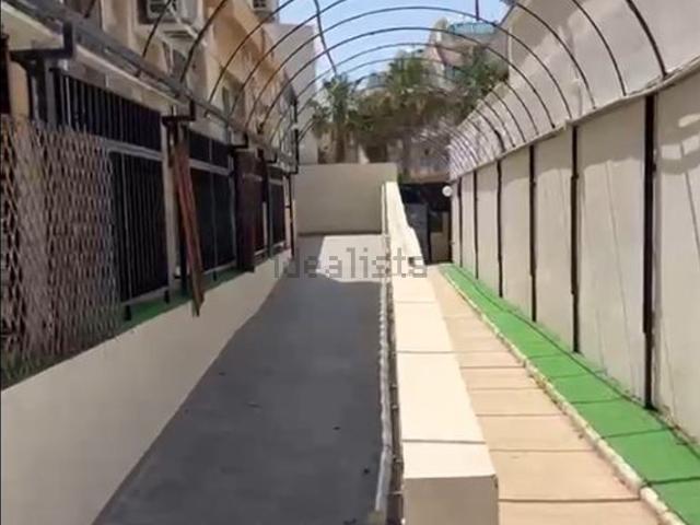 Edificio, La Regia, Orihuela