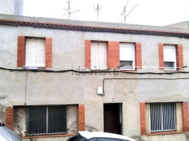 Edificio, Manresa