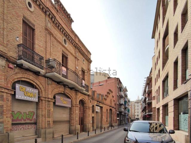 Edificio, Manresa
