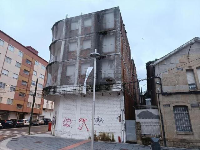 Edificio, Marin