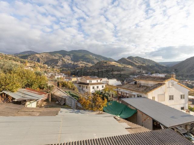 Edificio, Monachil