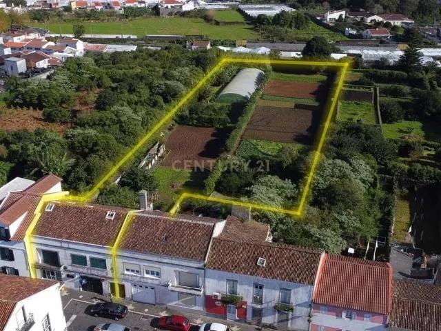 Edifício na Fajã de Baixo, Ponta Delgada