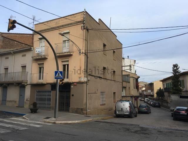 Edificio, Navàs