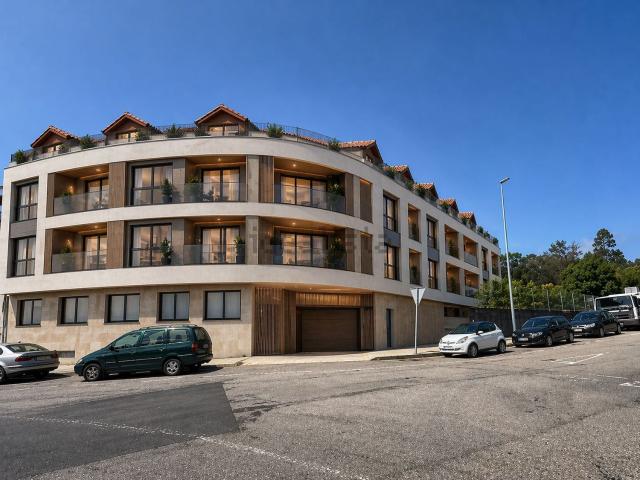 Edificio, O Rosal