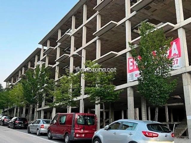 Edificio, Olot