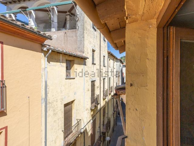 Edificio, Olot