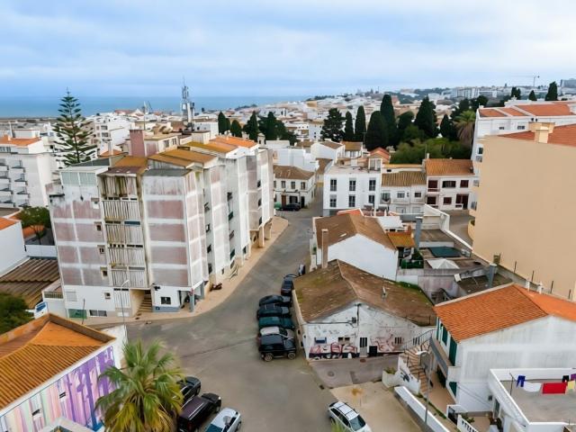 Edifício, para recuperar, no centro de Lagos, Algarve 100m² Lagos
