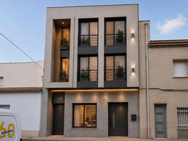 Edificio para rehabilitar y desarollar desde 3 viviendas