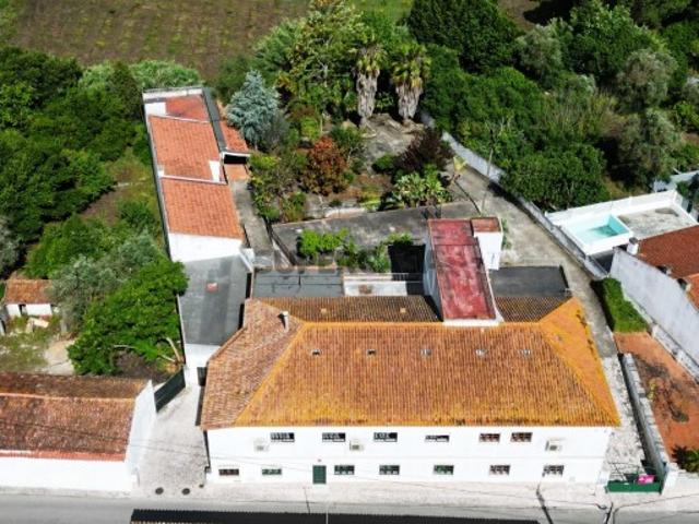 Edifício para Serviços, Residencia Senior com 19 camas e habitação, junto a Aveiras de Cima, Cartaxo