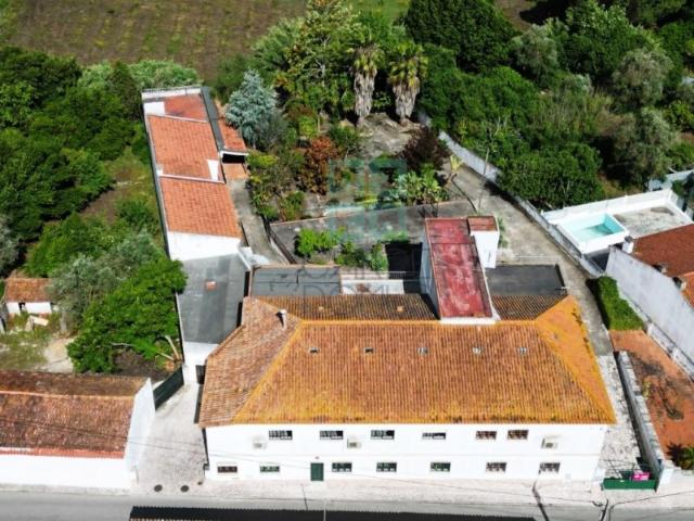 Edifício para Serviços, Residencia Senior com 19 camas e habitação, junto a Aveiras de Cima, Cartaxo