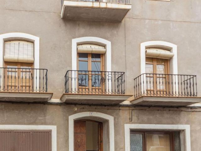 Edificio, Pedro Martinez