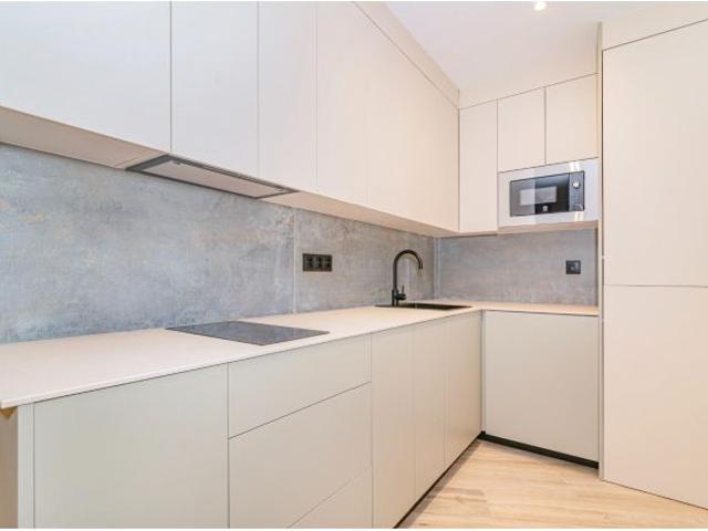 EDIFICIO PREMIUN GRAN LUJO ¡ NUEVO TOTALMENTE REFORMADO Y EQUIPADO CON MOBILIARIO EXCLUSIVO EN