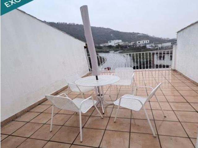 Edificio rentable y versátil en Montefrío