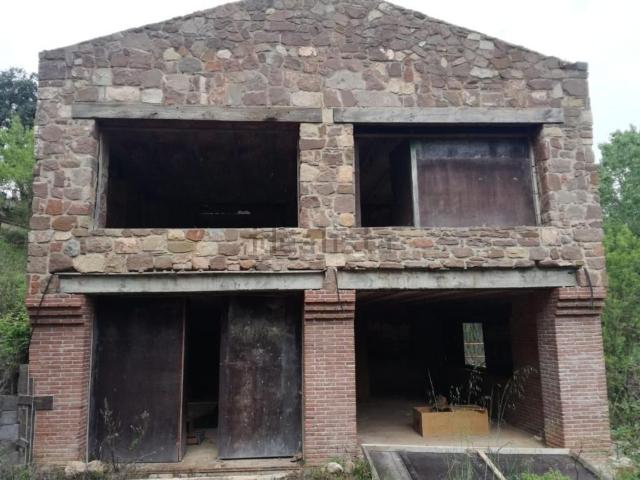 Edificio, Rellinars