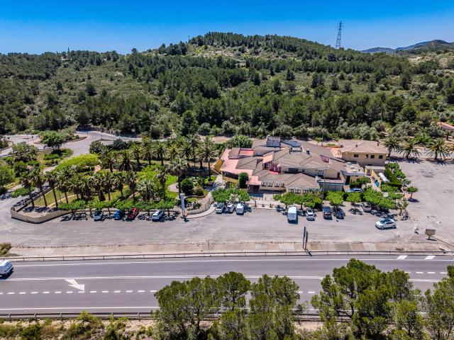 Edificio residencial en venta en Avenida Catalunya 15, El Pe. 2186m² El Perelló