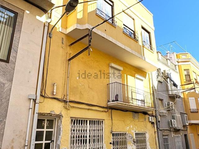 Edificio, Sant Carles de la Rápita