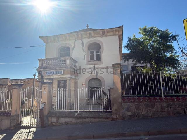 Edificio, Sant Vicenç Dels Horts